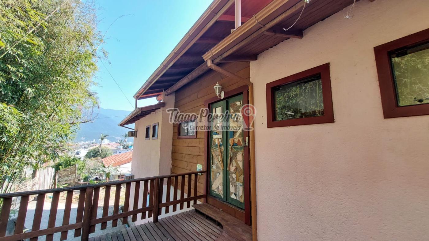 Casa, 4 quartos, 230 m² - Foto 2