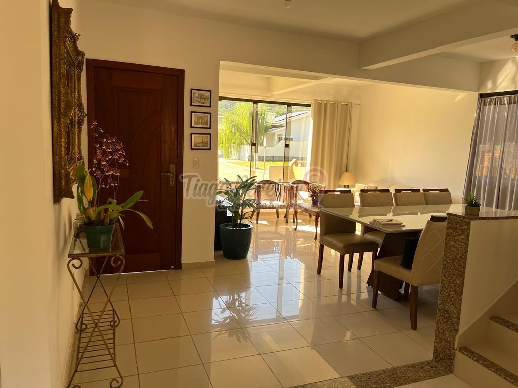 Casa, 4 quartos, 300 m² - Foto 4