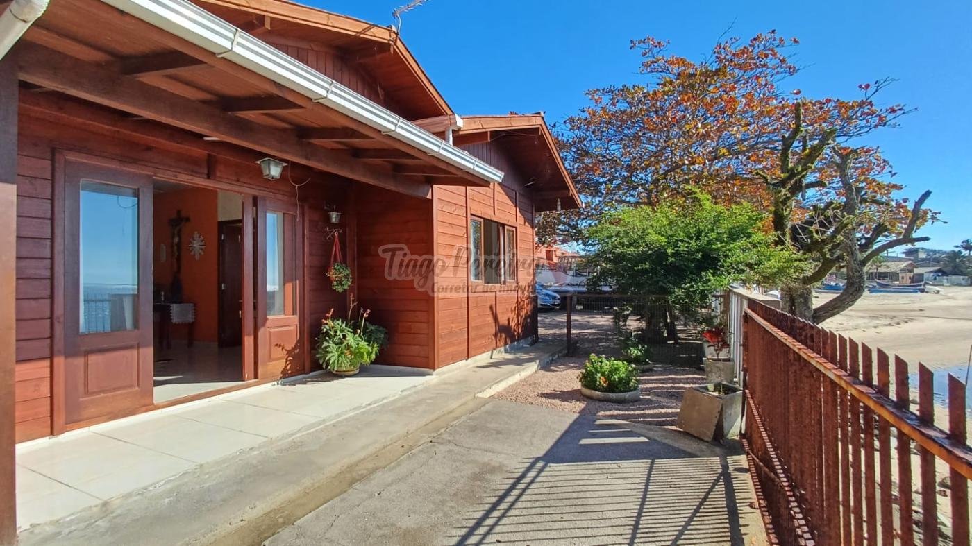 Casa, 2 quartos, 1387 m² - Foto 1