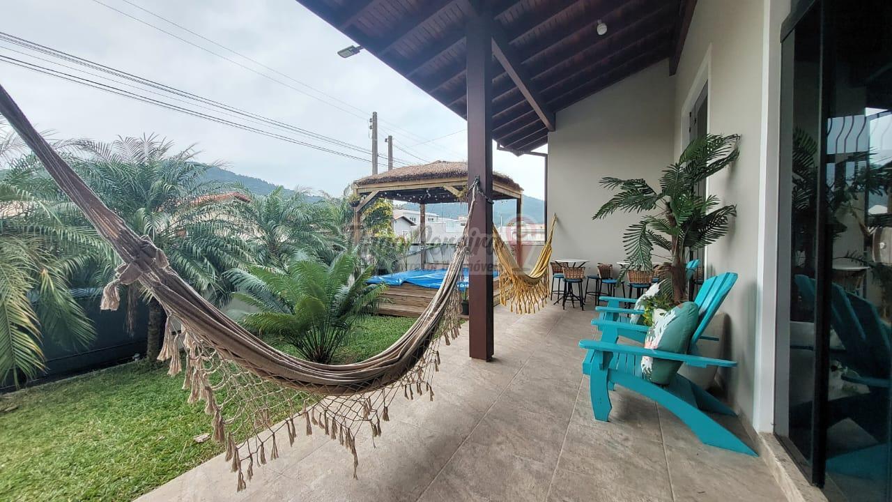 Casa, 4 quartos, 300 m² - Foto 1