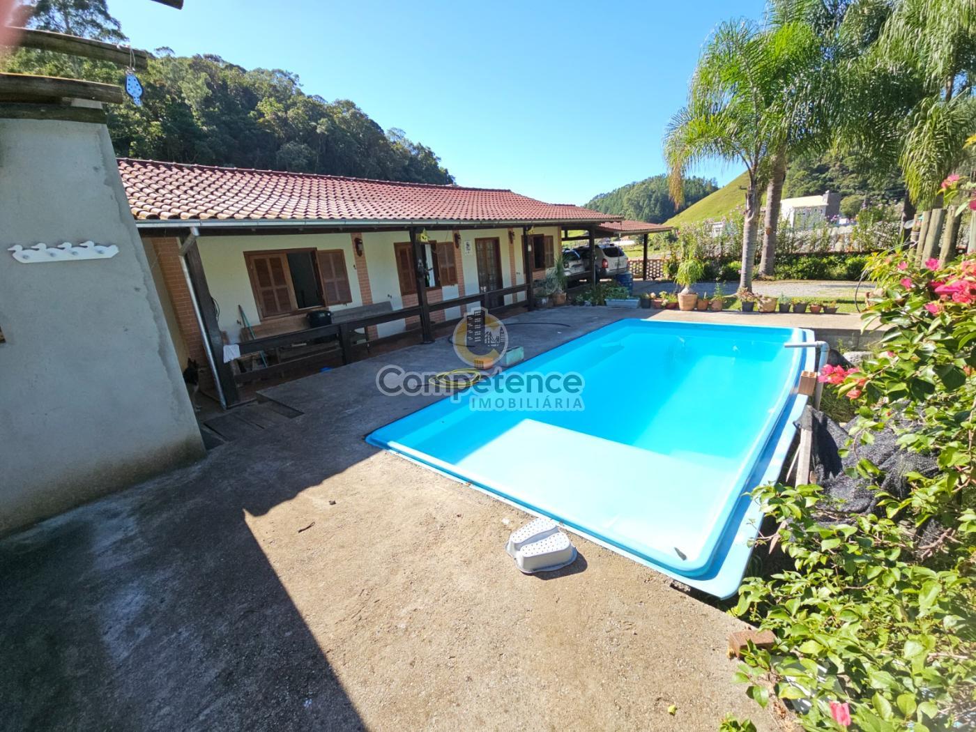 Sítio, 3 quartos, 1244 m² - Foto 1