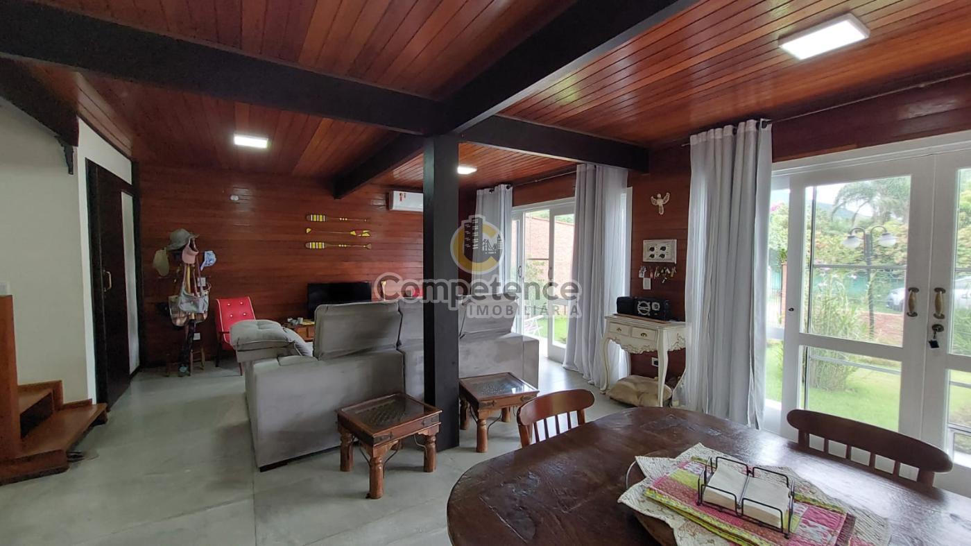 Casa, 2 quartos, 252 m² - Foto 8