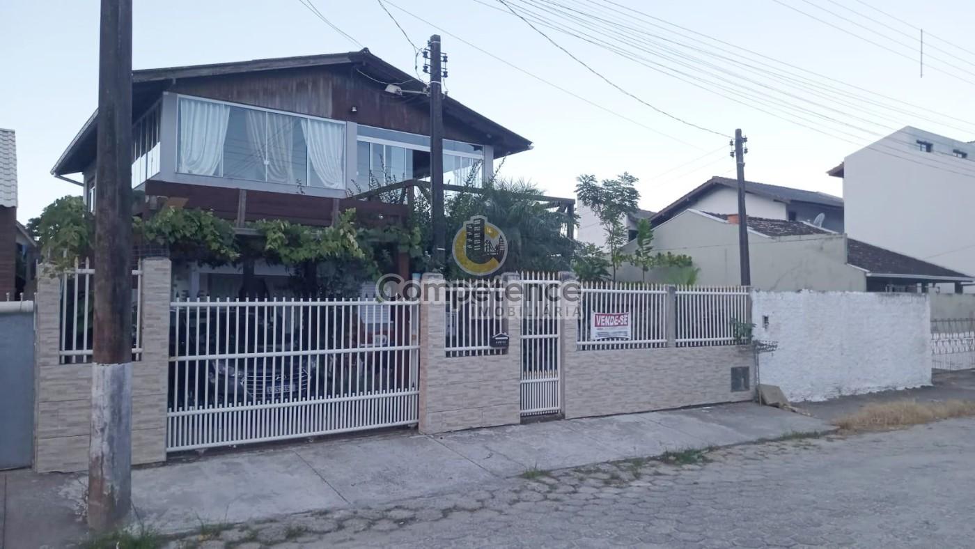 Casa, 4 quartos, 210 m² - Foto 1