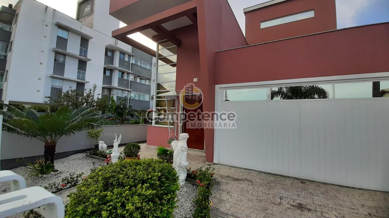 Casa, 3 quartos, 257 m² - Foto 2